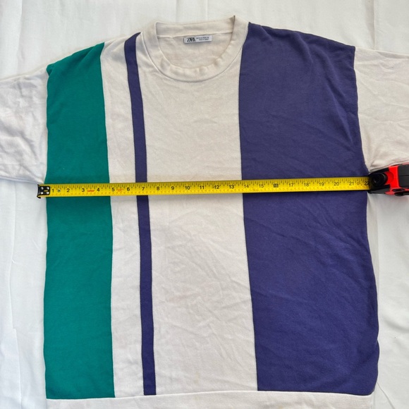 Zara White and Green Short Sleeve Tee with Colorblock Design - Picture 3 of 6